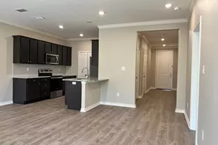4300 Huntingtower Dr, Tyler, TX 75707 - Photo 9