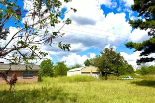 215 E Henderson St, Reklaw, TX 75784 - Photo 5