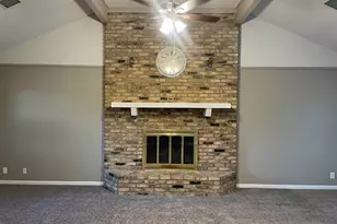 410 S Carriage Dr, Tyler, TX 75703 - Photo 3