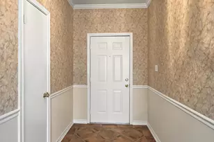 5401 Hollytree Dr, Tyler, TX 75703 - Photo 3