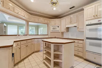 3403 Pinecreek Dr., Tyler, TX 75707 - Photo 11