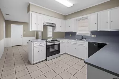 2318 Donnybrook Ave., Tyler, TX 75701 - Photo 7
