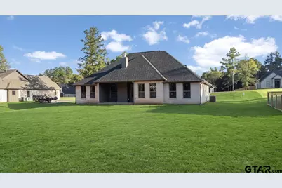 19454 Cedarpark Pl, Lindale, TX 75771 - Photo 5
