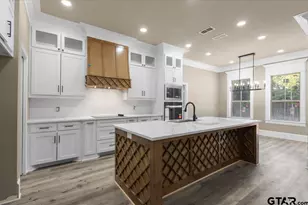 19454 Cedarpark Pl, Lindale, TX 75771 - Photo 9