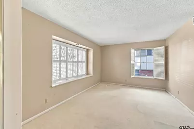 2701 Fairfax Dr, Tyler, TX 75701 - Photo 5