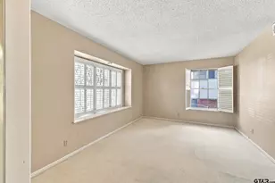 2701 Fairfax Dr, Tyler, TX 75701 - Photo 5