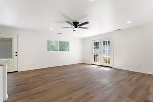 500 W Vance, Tyler, TX 75702 - Photo 9