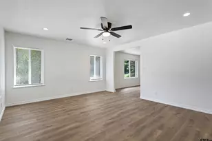 500 W Vance, Tyler, TX 75702 - Photo 7