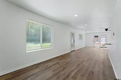 500 W Vance, Tyler, TX 75702 - Photo 13
