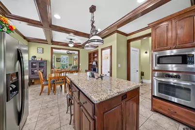511 Southcreek, Chandler, TX 75758 - Photo 11