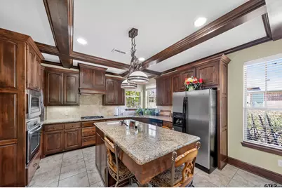 511 Southcreek, Chandler, TX 75758 - Photo 9