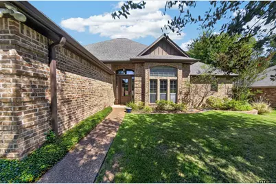 511 Southcreek, Chandler, TX 75758 - Photo 1