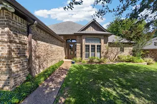 511 Southcreek, Chandler, TX 75758 - Photo 1