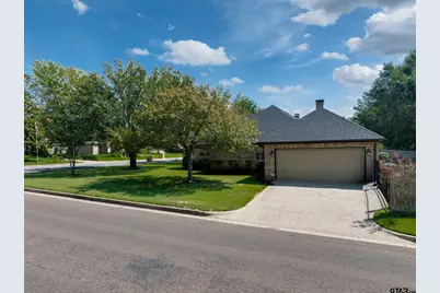 1318 Spring Branch Dr, Tyler, TX 75703 - Photo 39