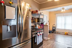 717 Adams St, Jacksonville, TX 75766 - Photo 13