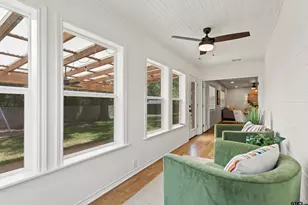 709 Georgia, Lindale, TX 75771 - Photo 9