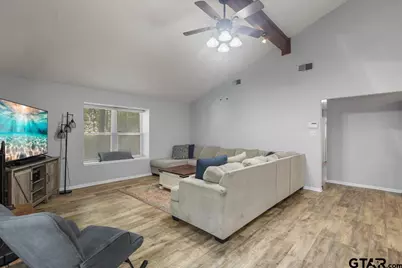 300 Synterra, Lindale, TX 75771 - Photo 3
