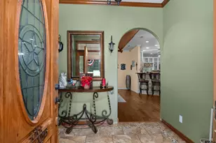 535 Oakwood Dr, Kilgore, TX 75662 - Photo 3