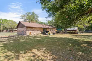 207 Alabama St, Van, TX 75790 - Photo 25