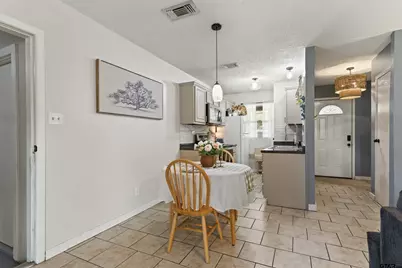 207 Alabama St, Van, TX 75790 - Photo 9