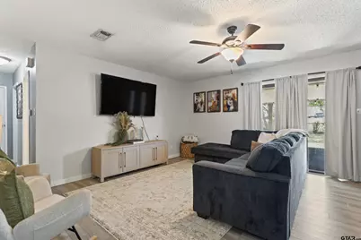 207 Alabama St, Van, TX 75790 - Photo 11
