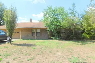 1609 Robin, Mineola, TX 75773 - Photo 1