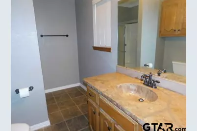 1609 Robin, Mineola, TX 75773 - Photo 9