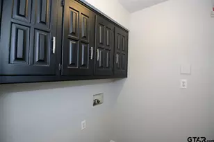 5821 Hollytree Dr, Tyler, TX 75703 - Photo 19