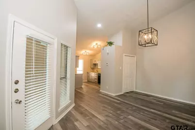 5831 Hollytree Dr., Tyler, TX 75703 - Photo 9