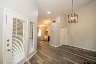 5831 Hollytree Dr, Tyler, TX 75703 - Photo 9