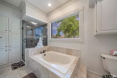 6704 Hollytree Circle, Tyler, TX 75703 - Photo 21