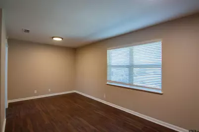 116 Fairview Dr, Longview, TX 75604 - Photo 5
