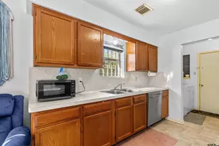 250 Fcr 271, Oakwood, TX 75855 - Photo 9