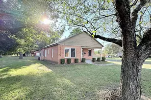 1501 Crockett Rd, Palestine, TX 75801 - Photo 3