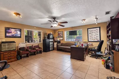 1155 N Beaulah St, Hawkins, TX 75765 - Photo 15
