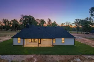 404 Small Oaks Rd, Kilgore, TX 75662 - Photo 37