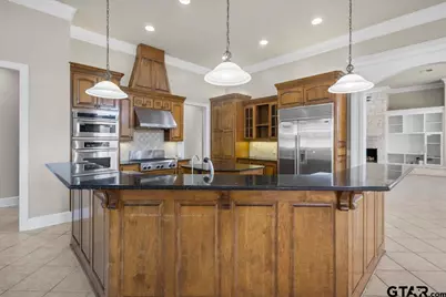 1609 Holcomb Cir, Tyler, TX 75703 - Photo 17