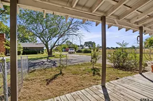 600 W 12th St, Clarksville, TX 75426 - Photo 31