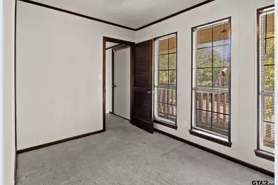 600 W 12th St, Clarksville, TX 75426 - Photo 23