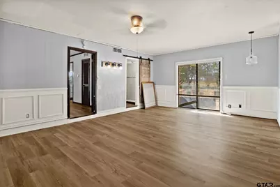 600 W 12th St, Clarksville, TX 75426 - Photo 17