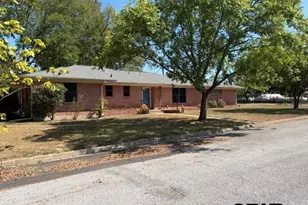 301 Hart St, Quitman, TX 75783 - Photo 9