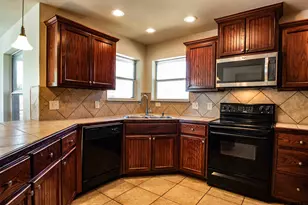 516 Neches, Chandler, TX 75758 - Photo 7