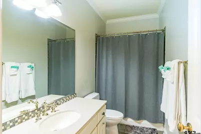 902 E South Street, Lindale, TX 75771 - Photo 25