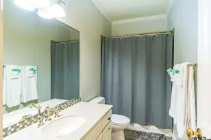 902 E South St, Lindale, TX 75771 - Photo 25