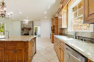 4045 Stonegate Blvd, Tyler, TX 75703 - Photo 17