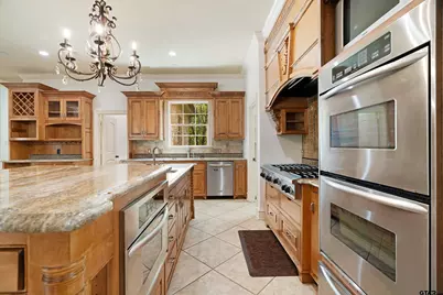 4045 Stonegate Blvd, Tyler, TX 75703 - Photo 15