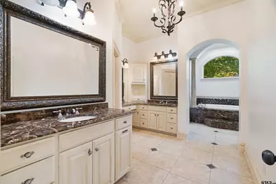 4045 Stonegate Blvd, Tyler, TX 75703 - Photo 29