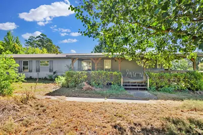 811 S Chandler St, Rusk, TX 75785 - Photo 1