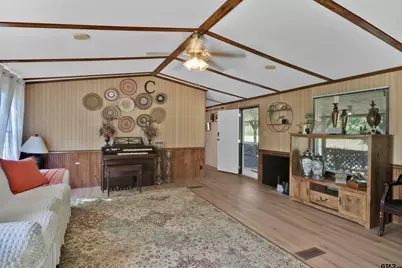 811 S Chandler St, Rusk, TX 75785 - Photo 23