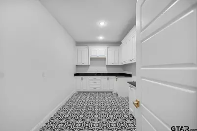 13920 Cedar Hill Ln, Tyler, TX 75704 - Photo 17
